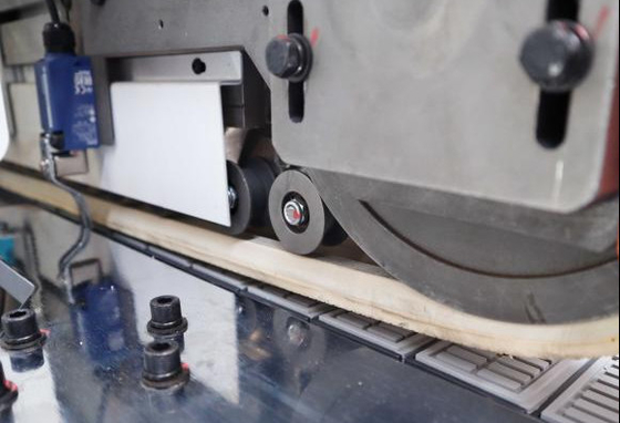 Macchina di rivestimento automatico ad alta velocità