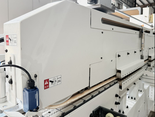 Macchina di rivestimento automatico ad alta velocità HD876J